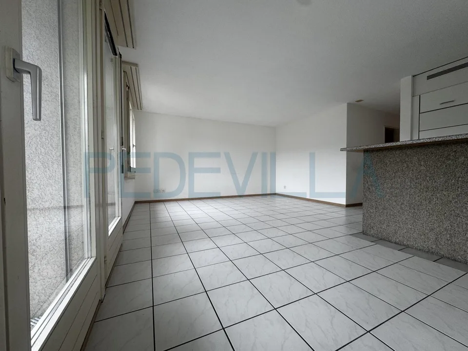 Zu vermieten - Schöne 4-Zimmer-Wohnung im 1. Stock