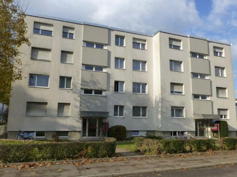 Einstellplatz in guter Lage für sehr billig zu vermieten