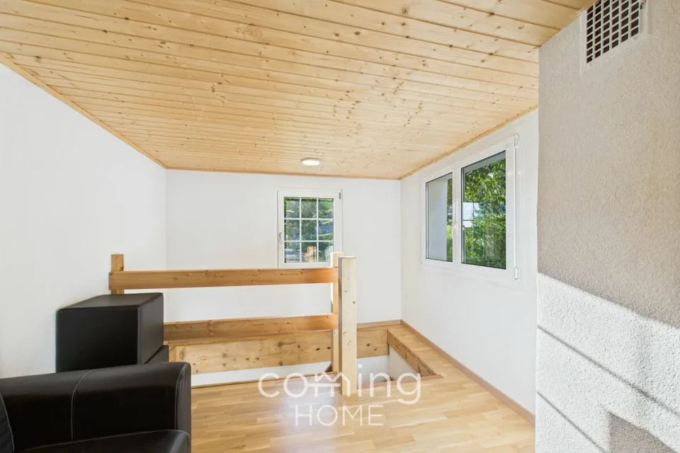 Ruhig, sonnig und mit Bergblick - neuwertige 1.5-Zimmer-Wohnung in Hohtenn
