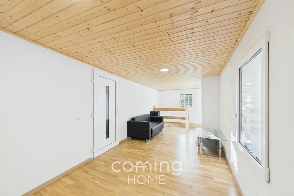 Ruhig, sonnig und mit Bergblick - neuwertige 1.5-Zimmer-Wohnung in Hohtenn
