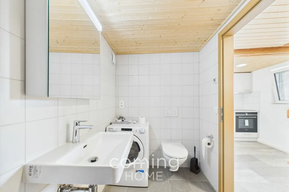 Appartement neuf de 1,5 pièce à Hohtenn, calme, ensoleillé et avec vue sur la montagne