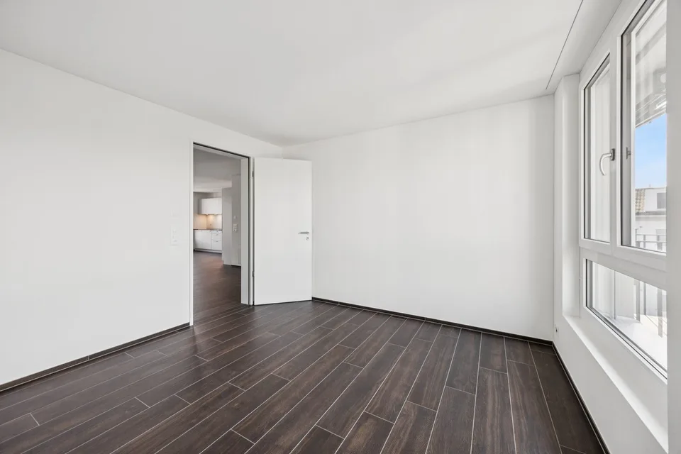 PRIMA LOCAZIONE: appartamento 3.5 locali in posizione ottimale a Zurigo-Oerlikon