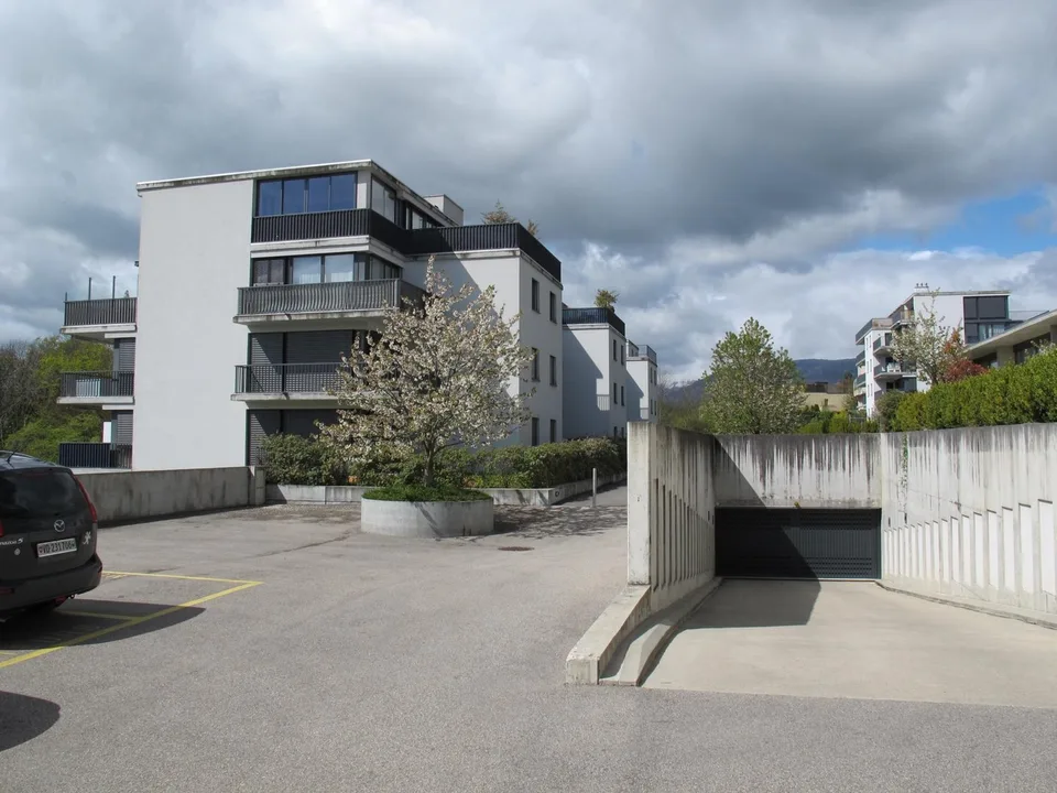 PLACE DE PARKING INTERIEURE - QUARTIER TERRASSES DES FOULIS