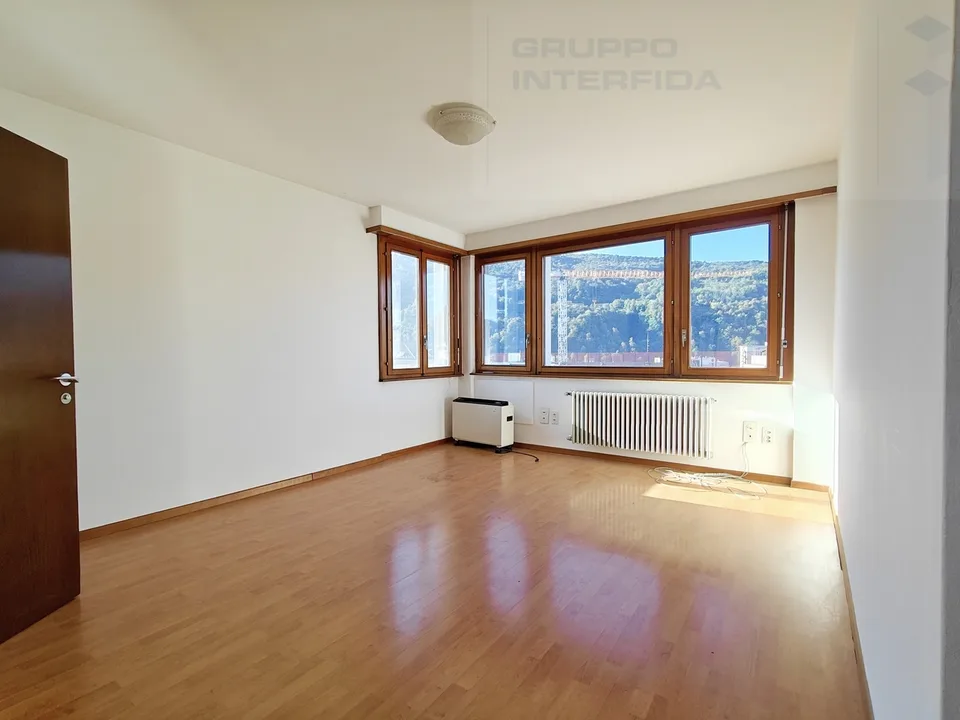 UFFICIO IN CENTRO A CHIASSO