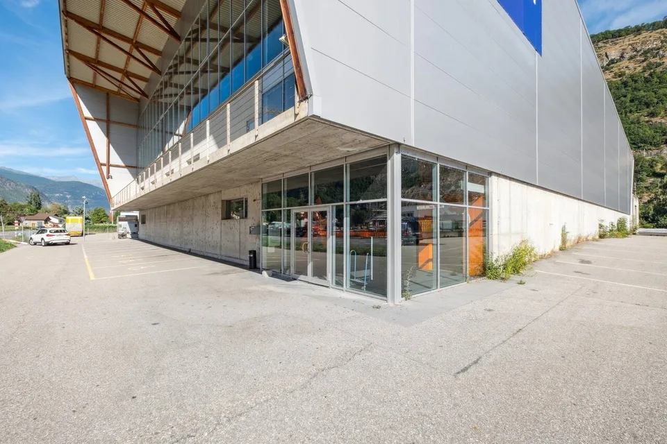 Ampia area di svago in affitto - 4'601 m2 a Brig/Gamsen
