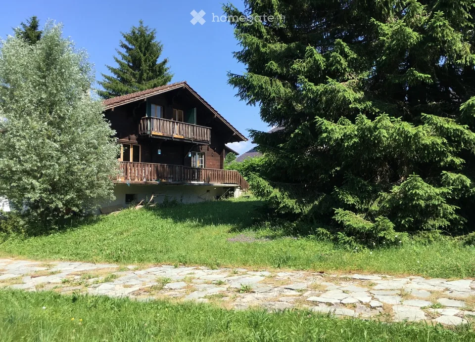 Chambre meublée dans chalet