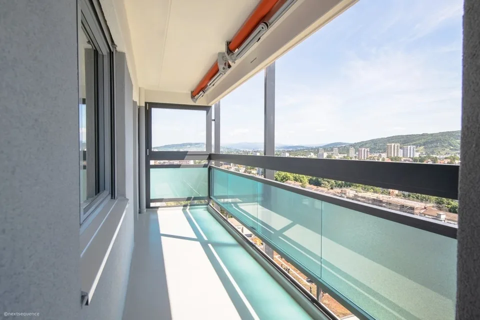 3.5-Zimmerwohnung mit grossem Balkon und Fernsicht – Foto 10 von 10