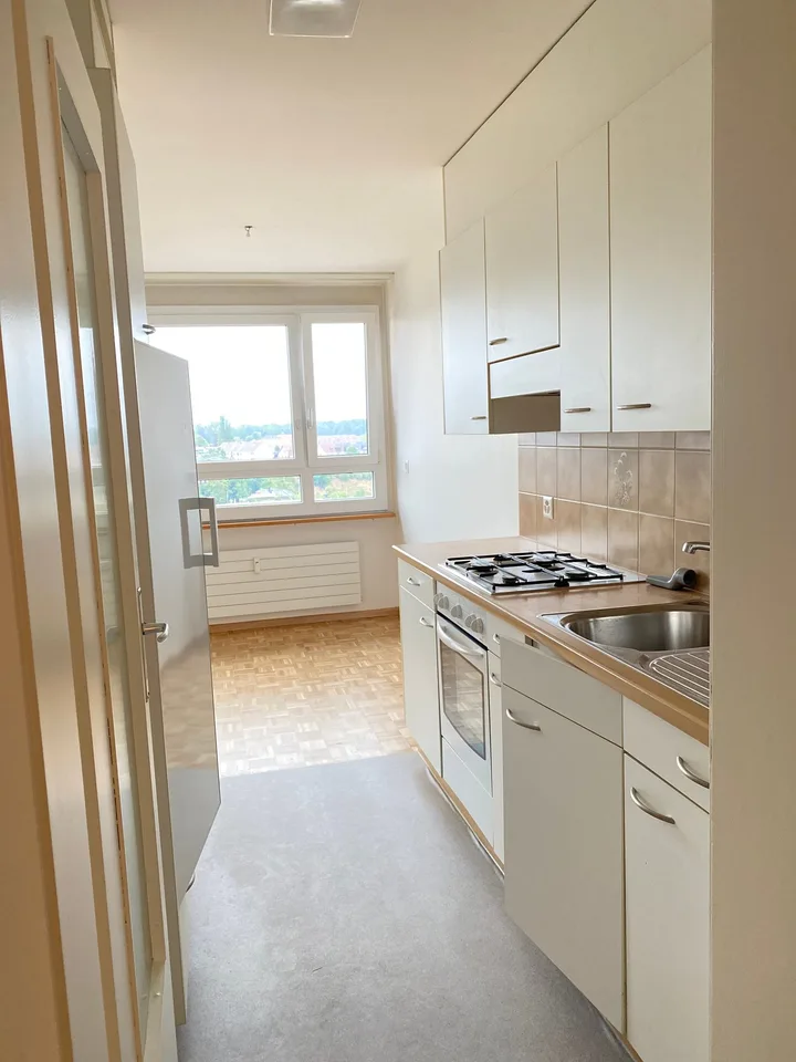 Appartement 3.5 pièces avec grand balcon et vue lointaine