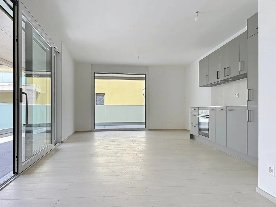 Zu vermieten in Uvrier 2.5-Zimmer-Wohnung mit Terrasse