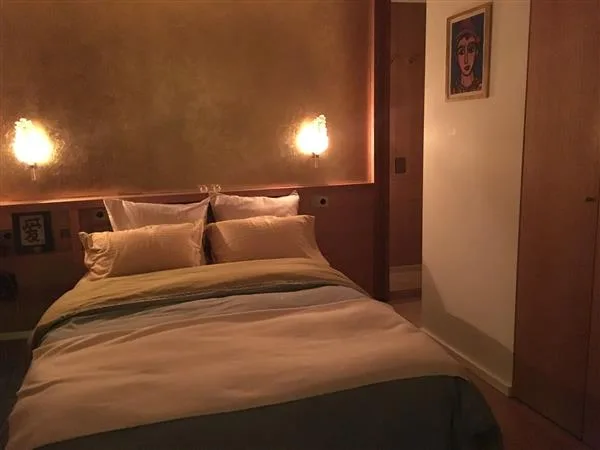 Paris: Appartement meublé 2.5 pièces – photo 8 sur 9
