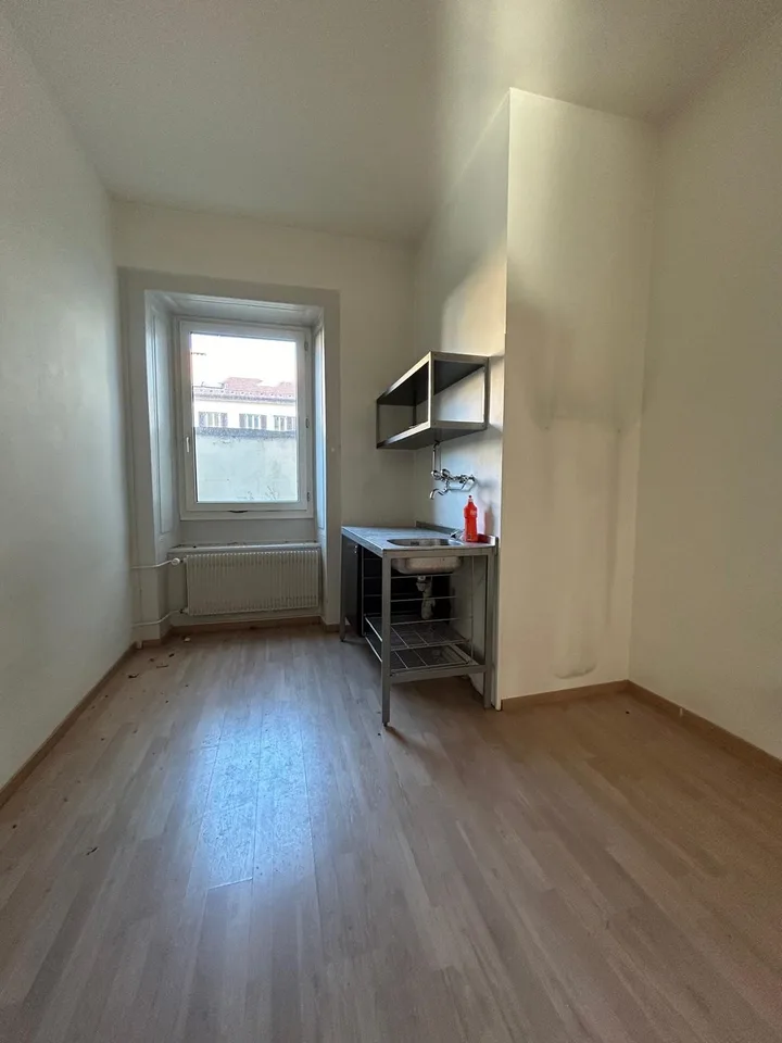 Zu vermieten: Helles und geräumiges Büro Avenue Léopold-Robert 88 – Foto 9 von 9