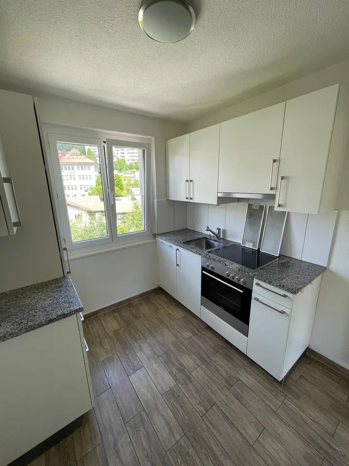 A louer: appartement 4 pièces avec balcon - Pont 10, Tramelan