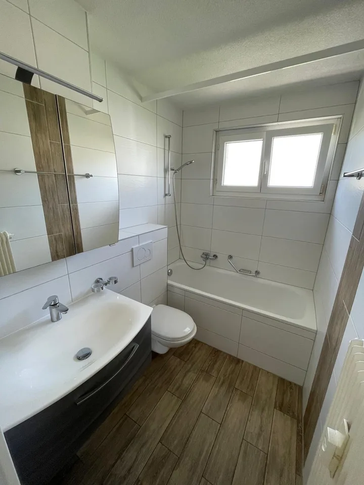 Zu vermieten: 4-Zimmer-Wohnung mit Balkon - Pont 10, Tramelan