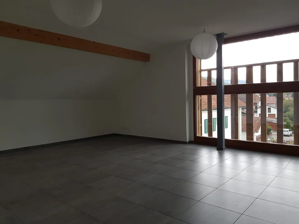 Schönes 2.5-Zimmer-Apartment im Zentrum von Courfaivre