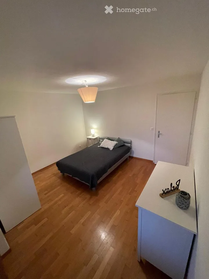 ** Camera condivisa e laghetto di bagno naturale **