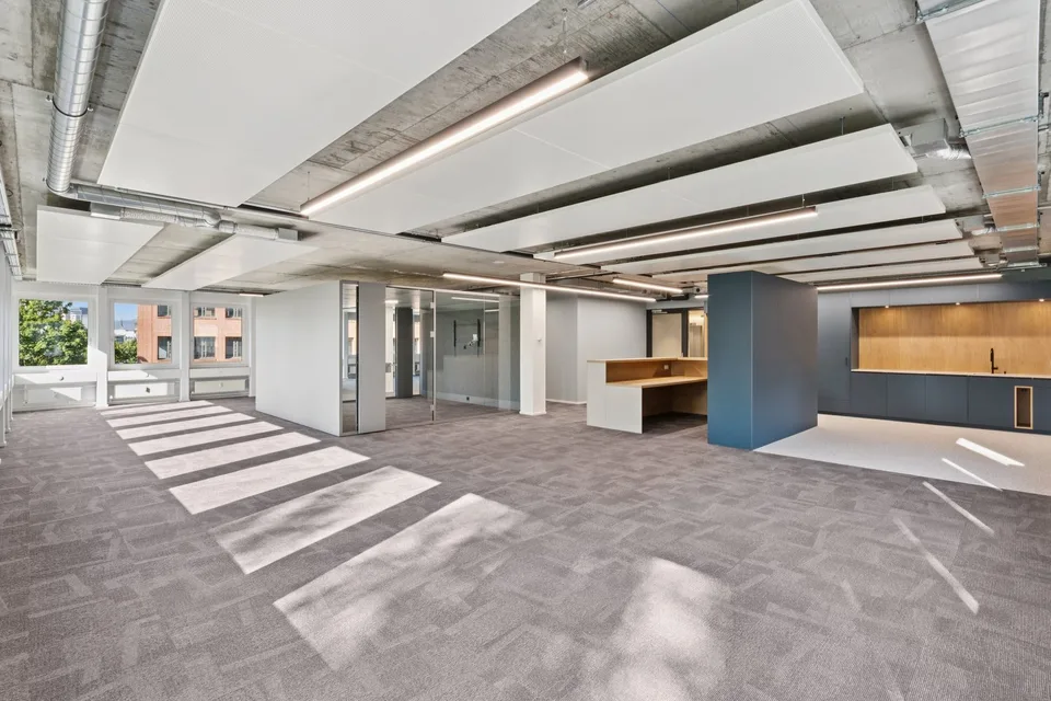 Erstbezug - modern & nachhaltig: vollausgebautes Büro 264m² im DGNB-Gold-zertifizierten AirCenter