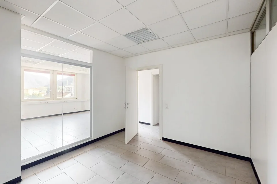Your Commercial Space in Rivera