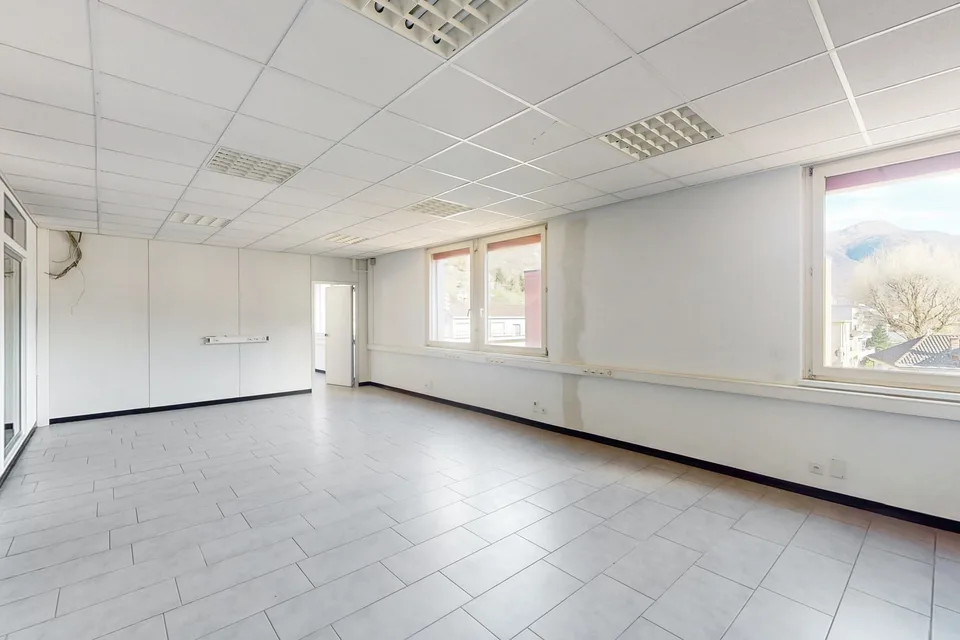 Your Commercial Space in Rivera