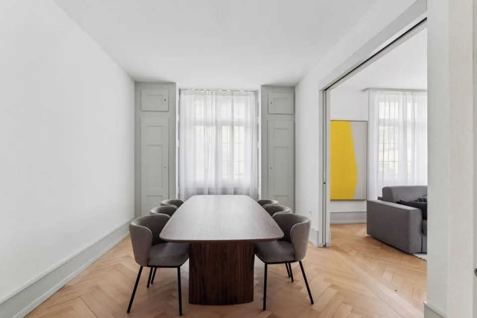 Magnificent furnished and renovated 113 m2 city center apartment