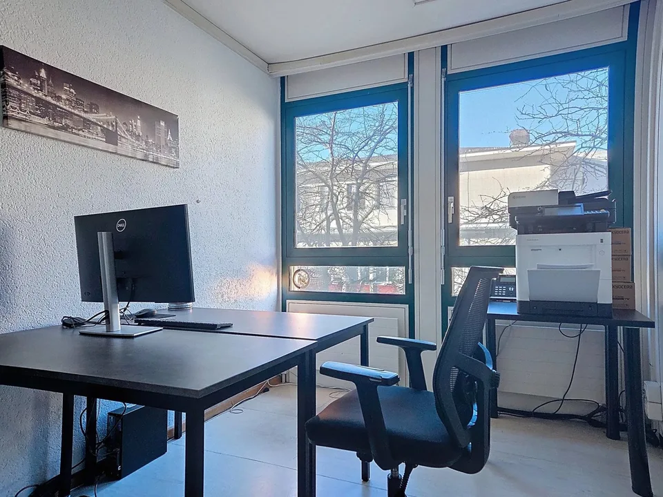 In affitto superbo ufficio di 90 m2 nel centro città di Sion, Avenue des Mayennets 5