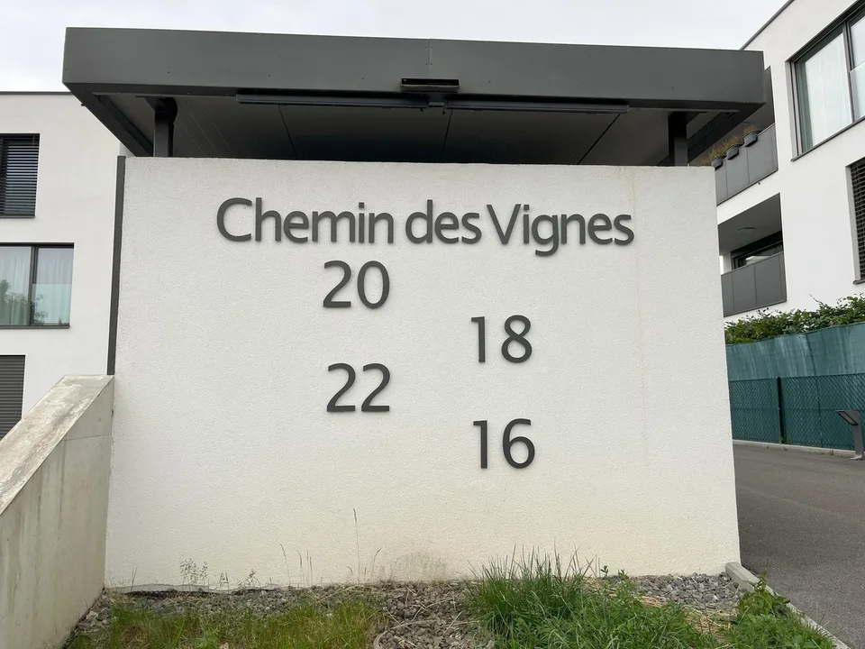 Chemin des Vignes 18 à Lonay - Place de parc à louer au 01.10.2026