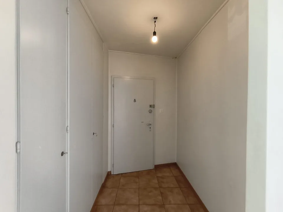 Appartement entièrement repeint lumineux de 3 pièces avec vue, au 4ème étage à Le Locle – photo 10 sur 26