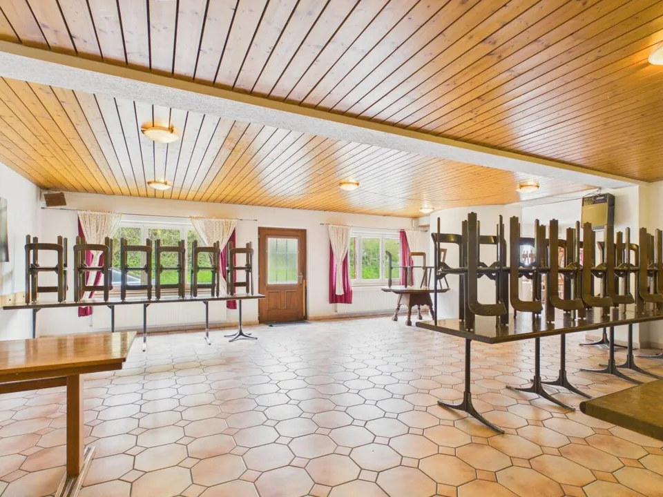 Ristorante spazioso a Ederswiler in affitto