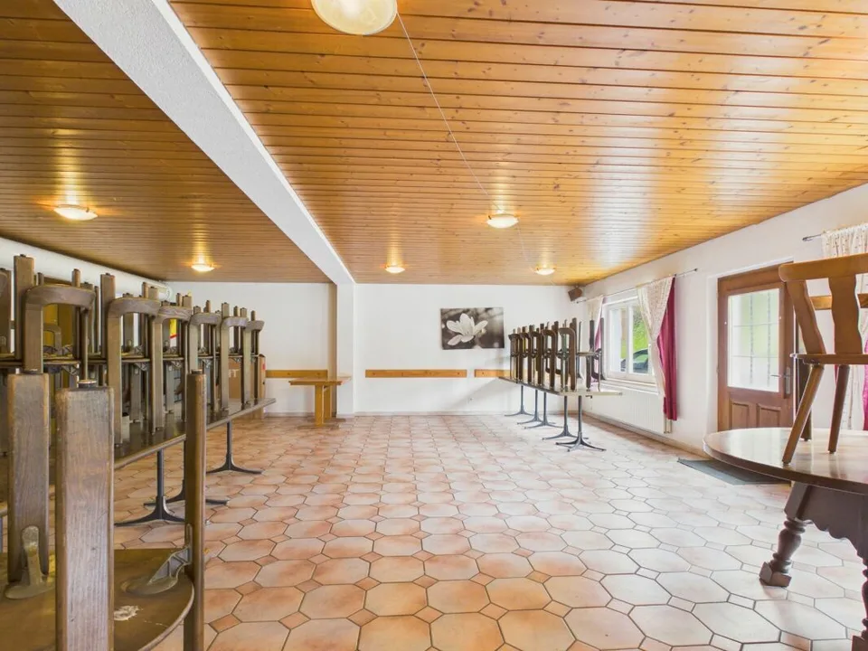 Ristorante spazioso a Ederswiler in affitto