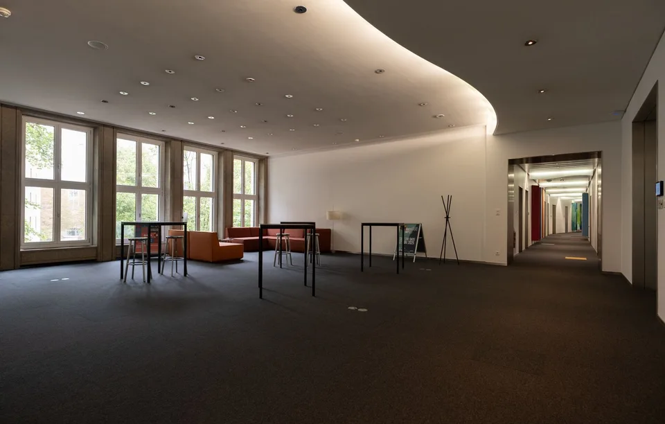 PRIVATE OFFICES (ab 10m2) MIT ALLEM AB CHF 549 - OHNE DEPOT! – Foto 28 von 30