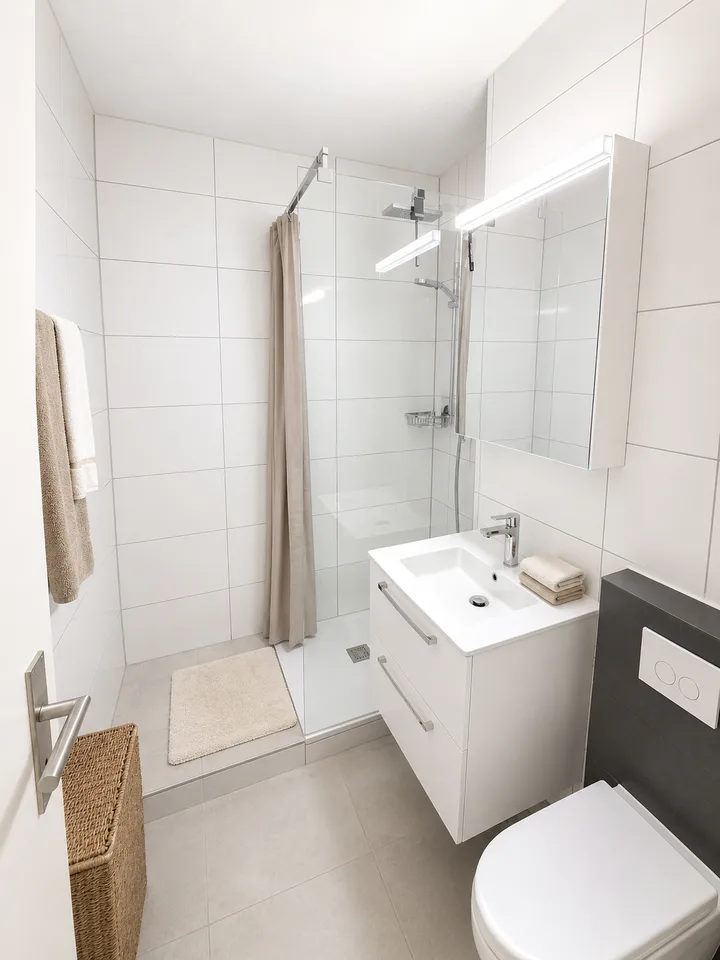 Helle 2.5-Zimmer-Wohnung mit Balkon und Seesicht in Rorschach