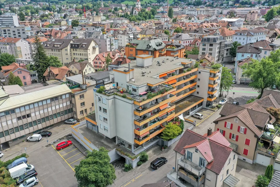 Helle 2.5-Zimmer-Wohnung mit Balkon und Seesicht in Rorschach