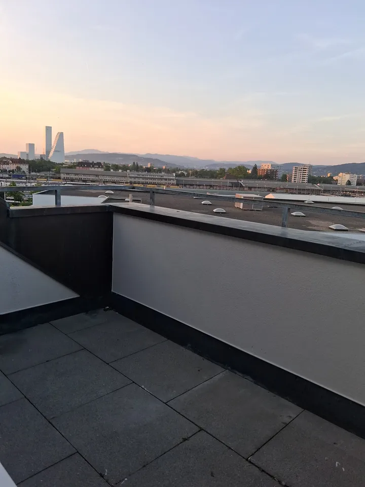 Appartamento mansardato di 2 camere ristrutturato di fronte al M-Park