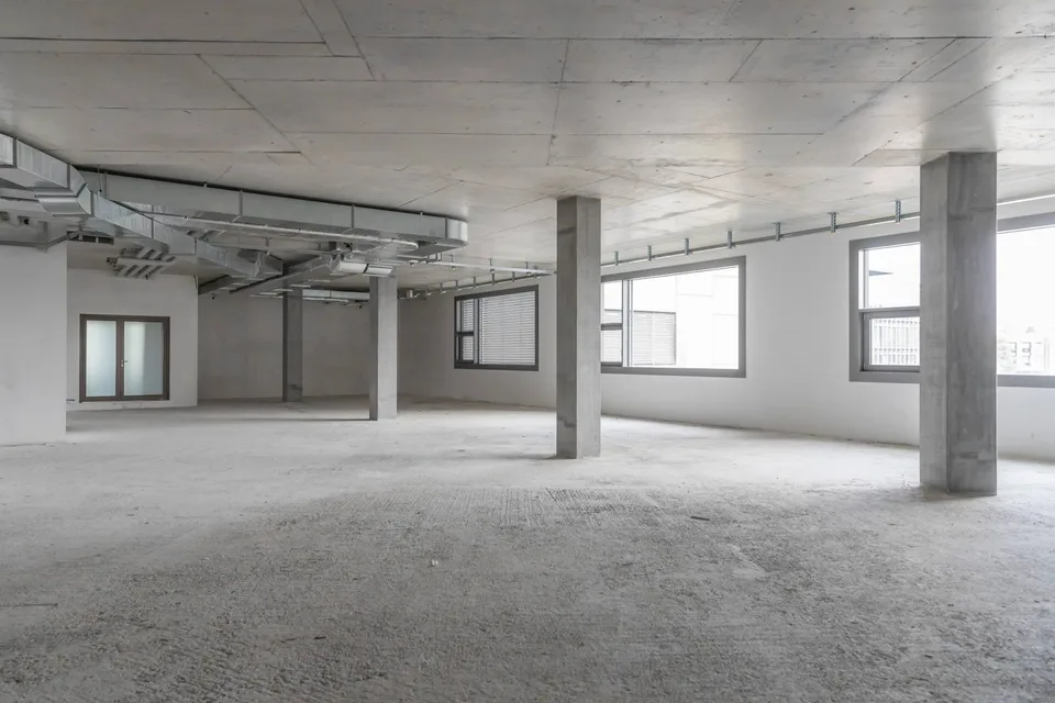 Magnifique surface de 300 m2 au 2ème étage d'un bâtiment moderne