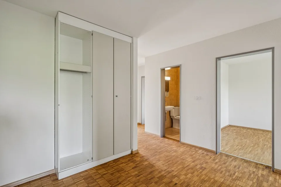 4.5-Zimmer-Wohnung an zentraler Lage zu vermieten – Foto 8 von 11