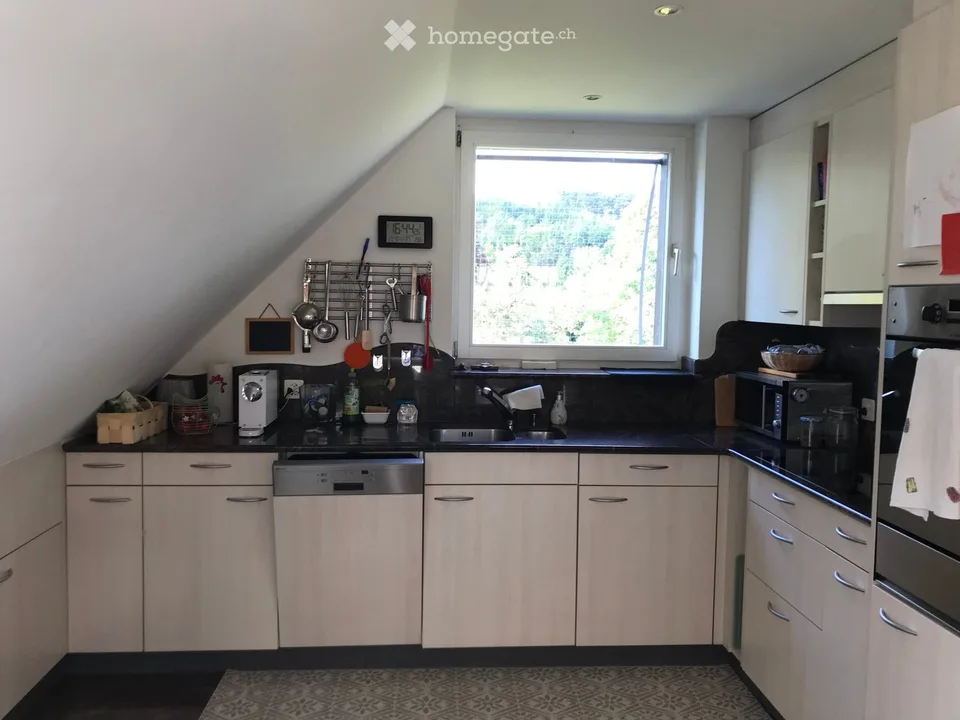 Charmante 3.5-Zimmer-Wohnung mit Balkon und Gartensitzplatz in traumhafter Umgebungin Gempen