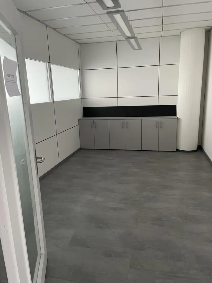 Moderne Büro-/Gewerbefläche in Muttenz zu vermieten - ca. 485m2 (Farnsburgerstrasse 8)