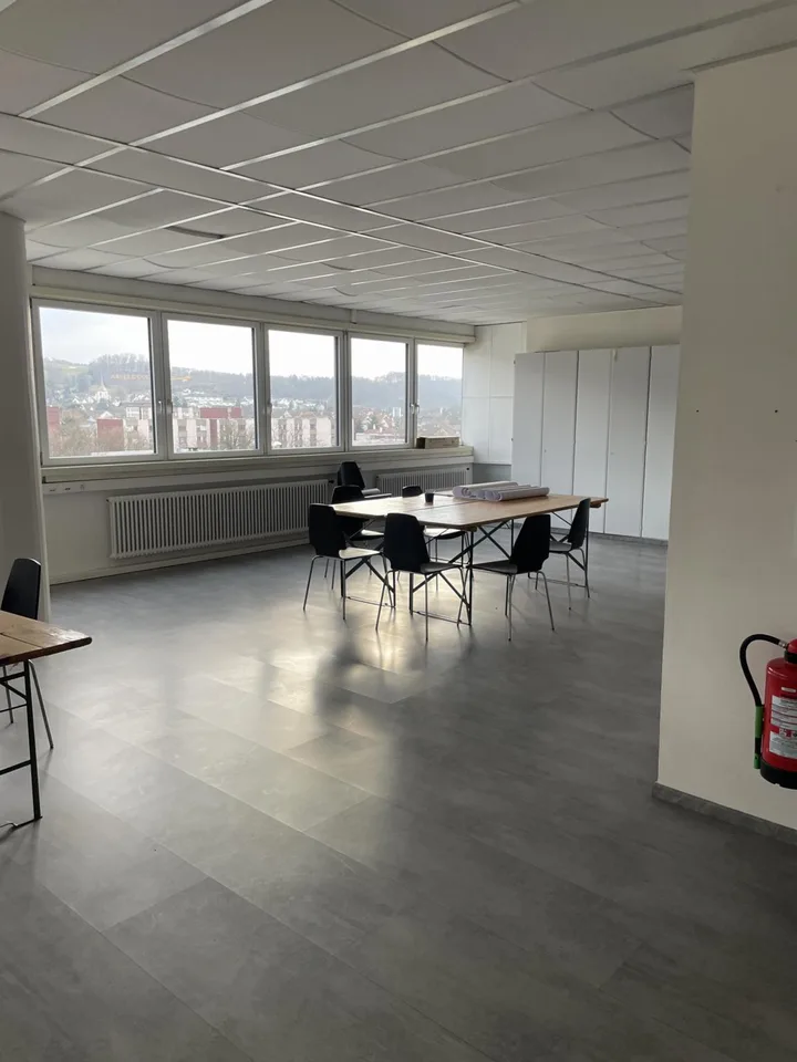Moderne Büro-/Gewerbefläche in Muttenz zu vermieten - ca. 485m2 (Farnsburgerstrasse 8)
