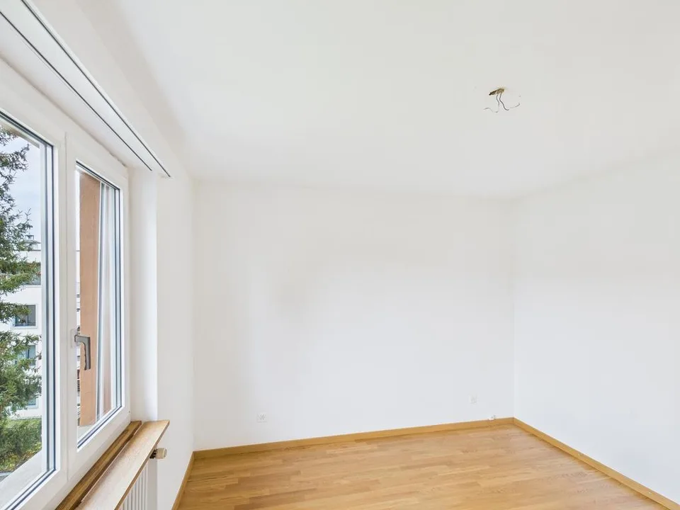 Incantevole appartamento 2 locali con balcone a Zürich-Witikon – foto 11 di 17
