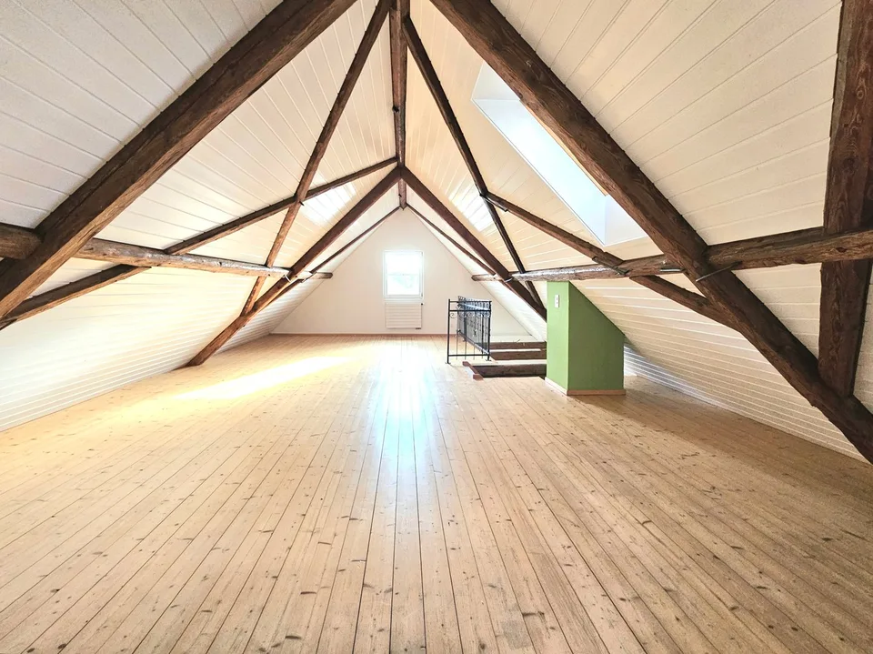 4.5 Zimmer-Maisonettewohnung im Riegelbau-Stil
