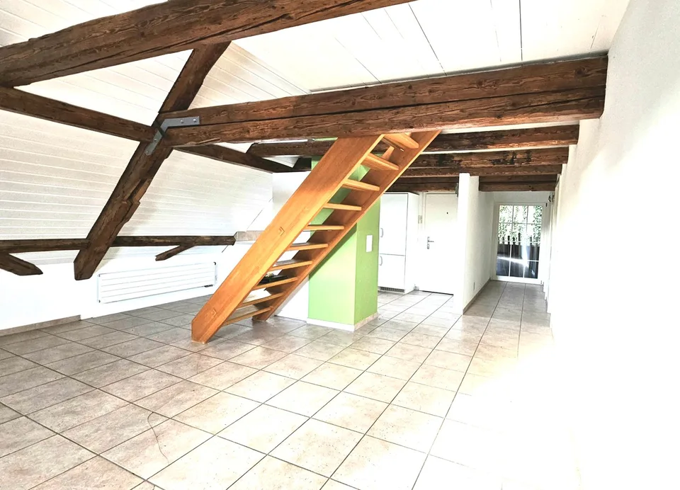 4.5 Zimmer-Maisonettewohnung im Riegelbau-Stil