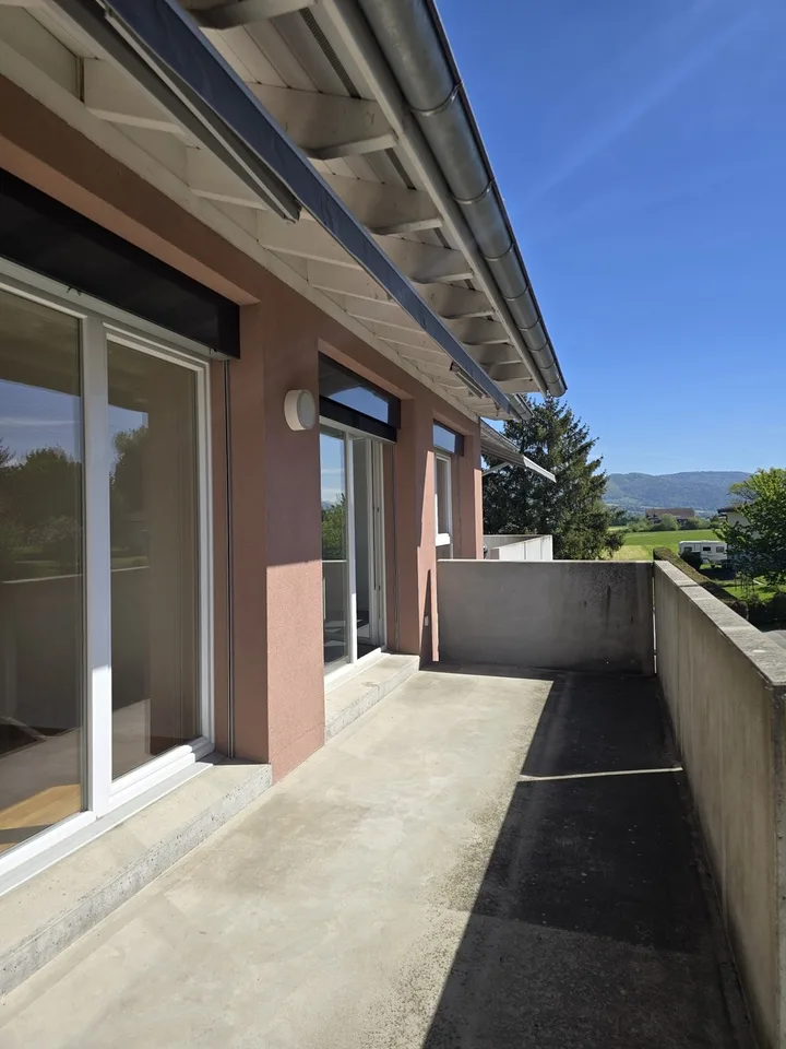 Appartamento di 4,5 locali al 1° piano, 100 m2, con ascensore