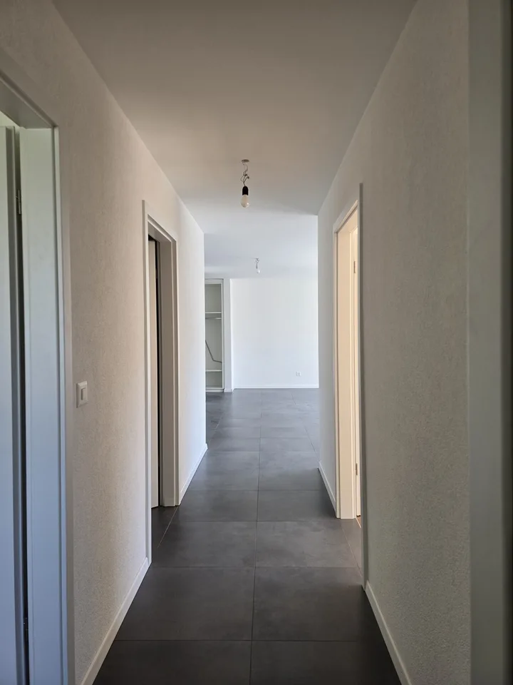 Appartamento di 4,5 locali al 1° piano, 100 m2, con ascensore
