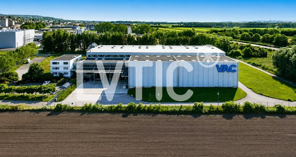 Halle logistique et bureaux de 7200 m2 divisibles à louer à Avenches