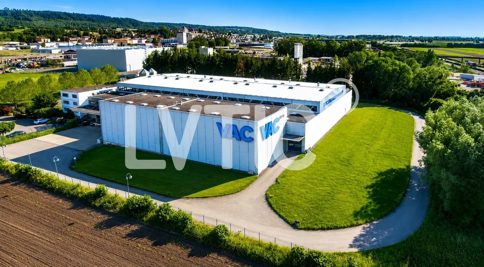 Halle logistique et bureaux de 7200 m2 divisibles à louer à Avenches – foto 7 di 13
