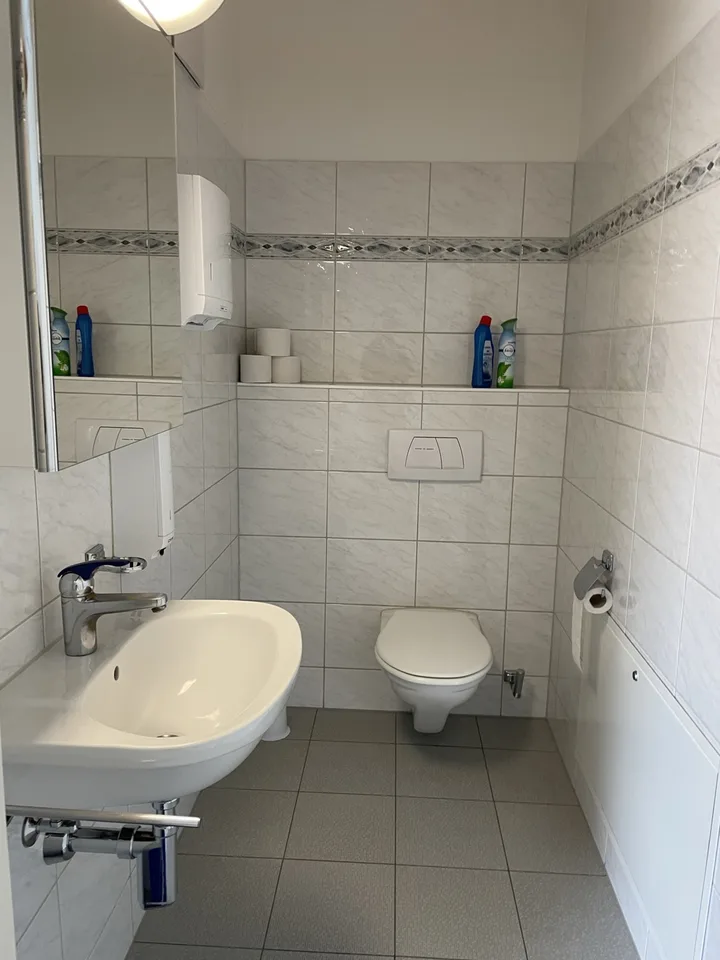 Spazi ufficiali 35 m2 al piano superiore – foto 8 di 12