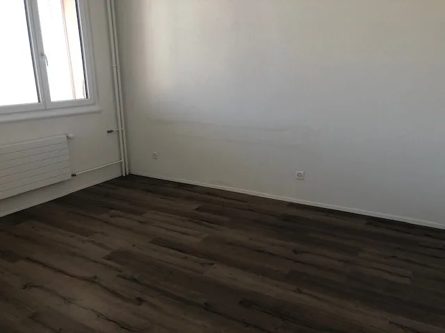 Zu vermieten, 2.5 Zimmer, Combe-Grieurin 37b, La Chaux-de-Fonds