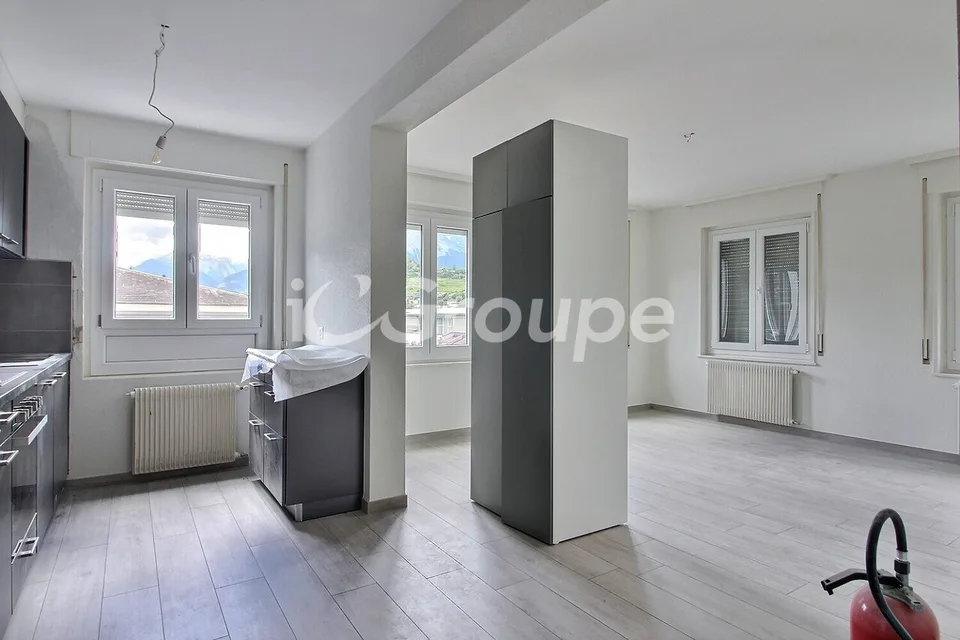 Bello appartamento di 3.5 locali ristrutturato in affitto a Sion
