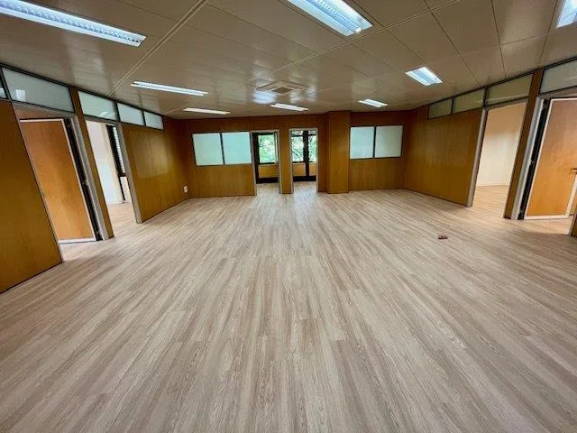 Moderne Büros mit 8 Räumen und Panoramablick in Lugano