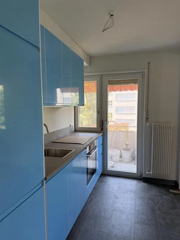 Appartamento di 2 camere luminoso con balcone tranquillo e soleggiato affacciato sul verde – foto 6 di 11