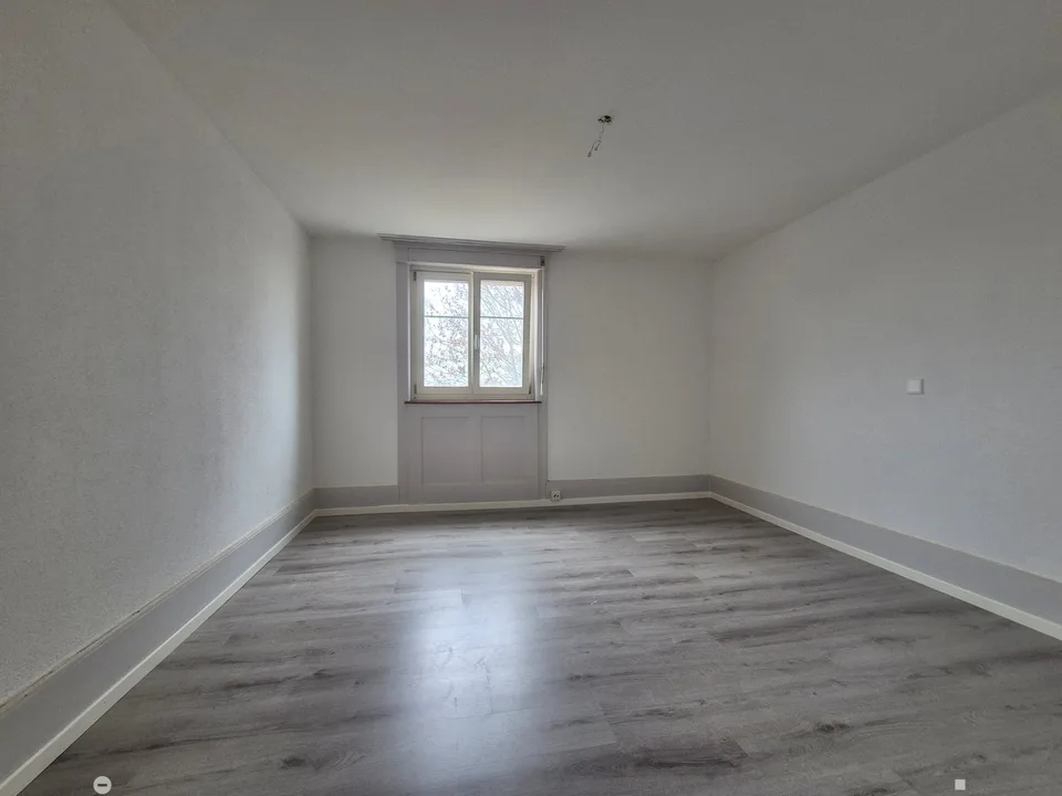 Moderne/Renovierte 3 1/2 Zimmerwohnung  in Biel-Bienne (BE)